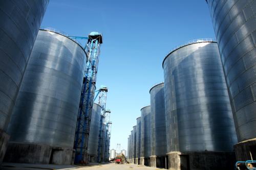 Development of China 's grain machinery manufacturing industry